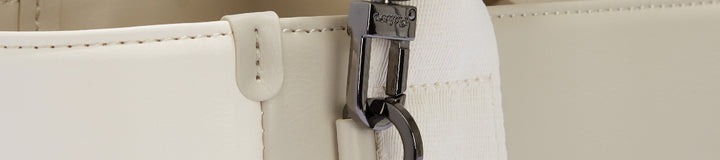 CLASSIC STAND SET WOMEN'S POUCH BAG